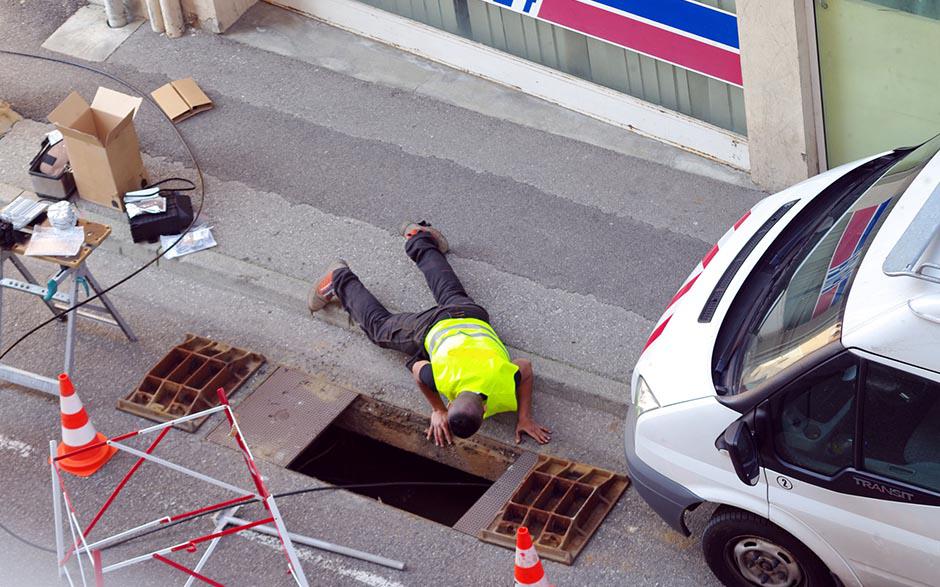 comment déboucher un wc Saint-Ouen